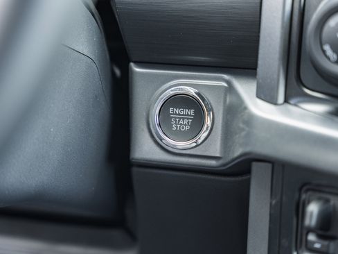 New 2026 Ford F150 XLT w/ Equipment Group 302A MID image 30