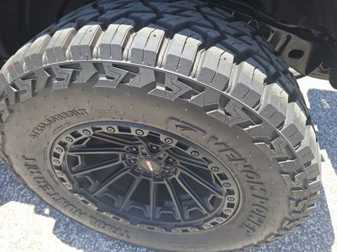 Used 2025 Ford Bronco Outer Banks AWD/4WD image 9