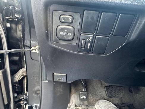 Used 2012 Toyota Prius Three FWD image 16