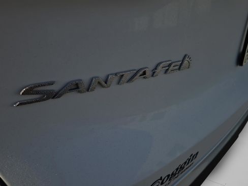 Used 2020 Hyundai Santa Fe Limited image 32