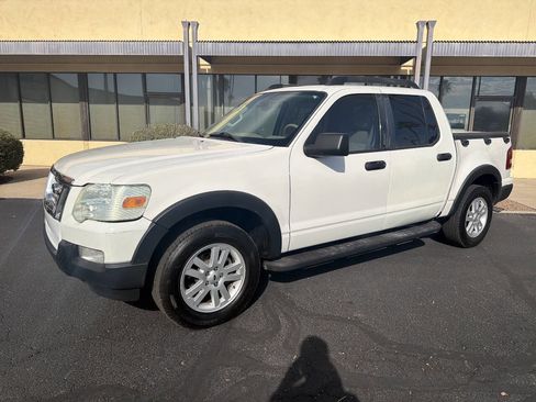 Used 2008 Ford Explorer Sport Trac XLT RWD image 3