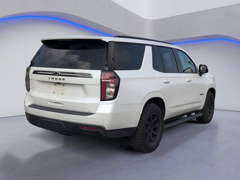 Used 2022 Chevrolet Tahoe Z71 w/ Luxury Package AWD/4WD image 3