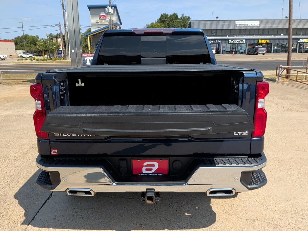 Used 2022 Chevrolet Silverado 1500 LTZ AWD/4WD image 46