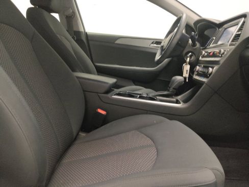 Used 2019 Hyundai Sonata SE FWD image 21