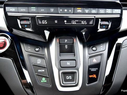 New 2026 Honda Odyssey Touring image 21