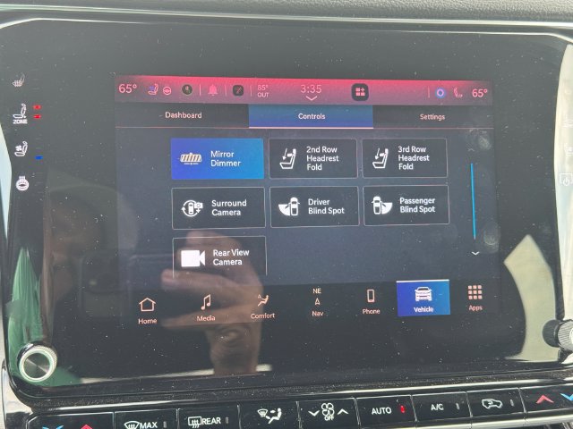 Certified 2025 Jeep Wagoneer Series II w/ Convenience Group I AWD/4WD image 36
