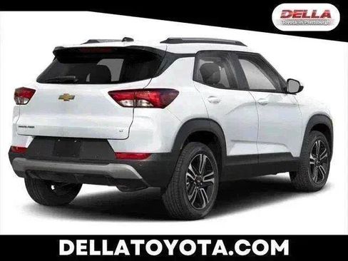 Used 2026 Chevrolet TrailBlazer LT AWD/4WD image 11