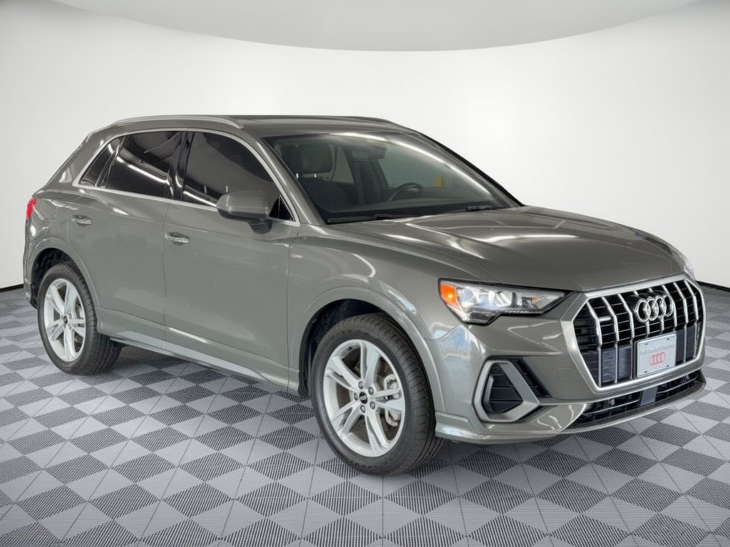 Certified 2021 Audi Q3 2.0T Premium w/ Convenience Package AWD/4WD image 7