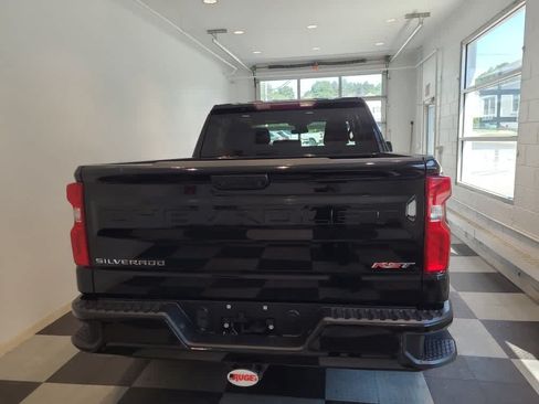 Used 2023 Chevrolet Silverado 1500 RST AWD/4WD image 4