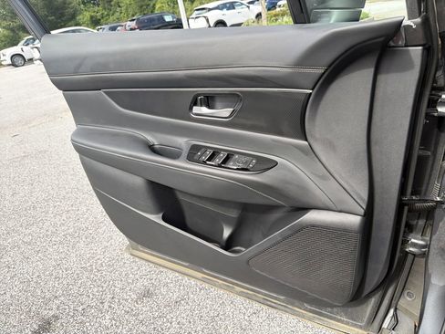 Certified 2025 Nissan Murano SV FWD image 15