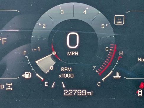 Certified 2025 GMC Yukon Elevation image 11