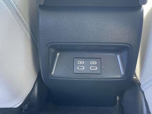 Used 2023 Toyota Corolla LE FWD image 12