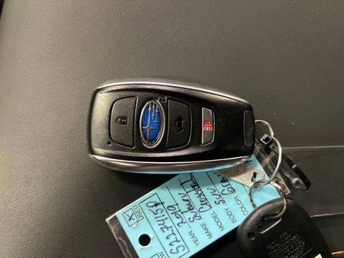 Used 2019 Subaru Crosstrek 2.0i Limited w/ Moonroof Package AWD/4WD image 32