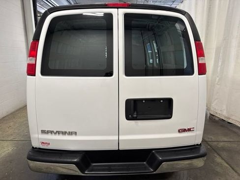 Used 2022 GMC Savana 2500 w/ Driver Convenience Package RWD image 5