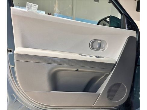 Used 2024 Hyundai Ioniq 5 SE image 19