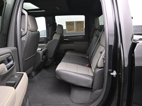 Used 2026 Chevrolet Silverado 2500 ZR2 AWD/4WD image 30