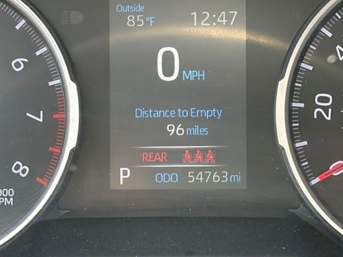 Used 2021 Toyota RAV4 LE w/ Carpet Mat Package (TMS) FWD image 11