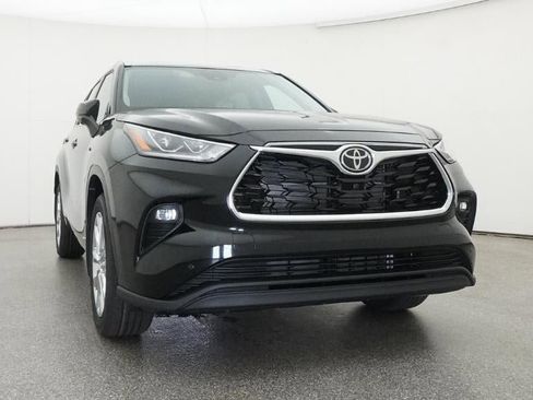New 2026 Toyota Highlander Limited AWD/4WD image 30