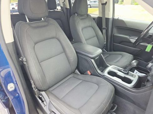 Used 2020 Chevrolet Colorado LT AWD/4WD image 14