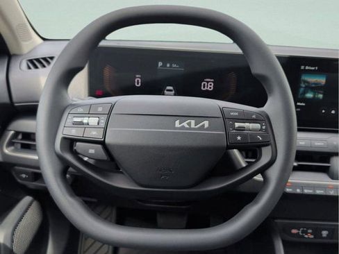 New 2026 Kia K4 FWD image 28