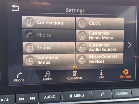 Used 2023 Nissan Rogue SV image 12