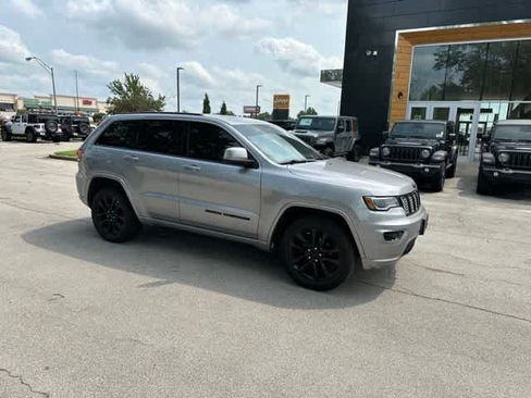 Certified 2020 Jeep Grand Cherokee Altitude AWD/4WD image 21