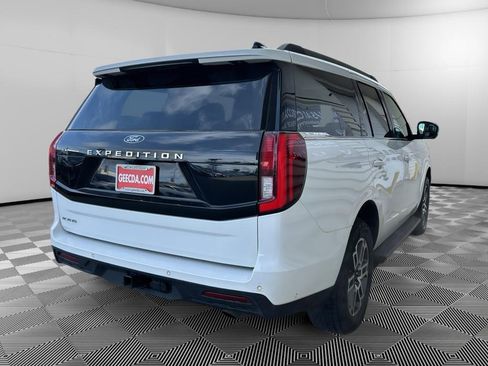 Used 2025 Ford Expedition Active AWD/4WD image 4