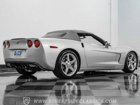 Used 2005 Chevrolet Corvette Convertible w/ Preferred Equipment Group image 26