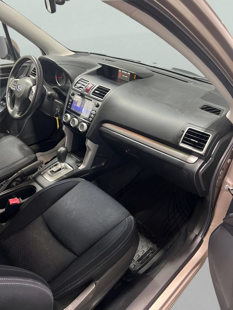 Used 2016 Subaru Forester 2.5i Premium w/ All-Weather Package AWD/4WD image 14