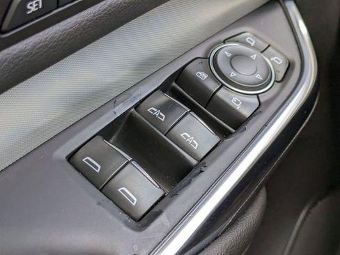 Used 2019 Cadillac XT4 Premium Luxury w/ Enhanced Visibility Package FWD image 23