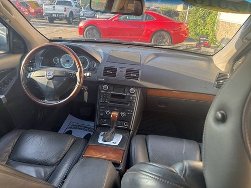 Used 2010 Volvo XC90 V8 AWD/4WD image 18