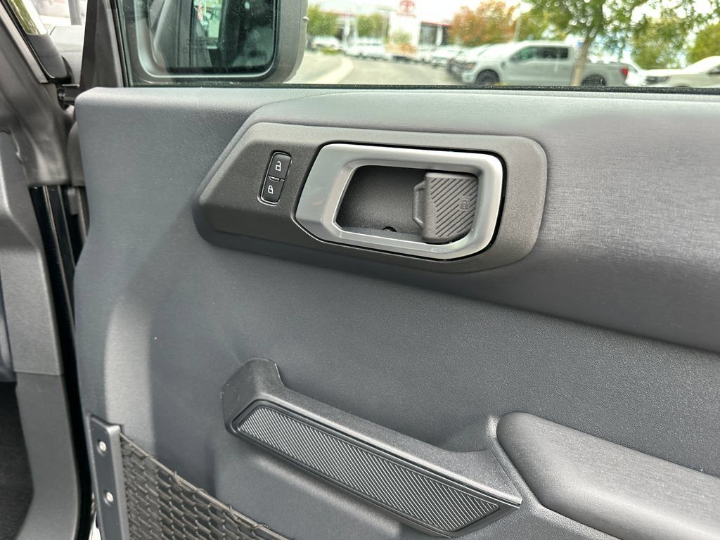 New 2026 Ford Bronco Outer Banks AWD/4WD image 17