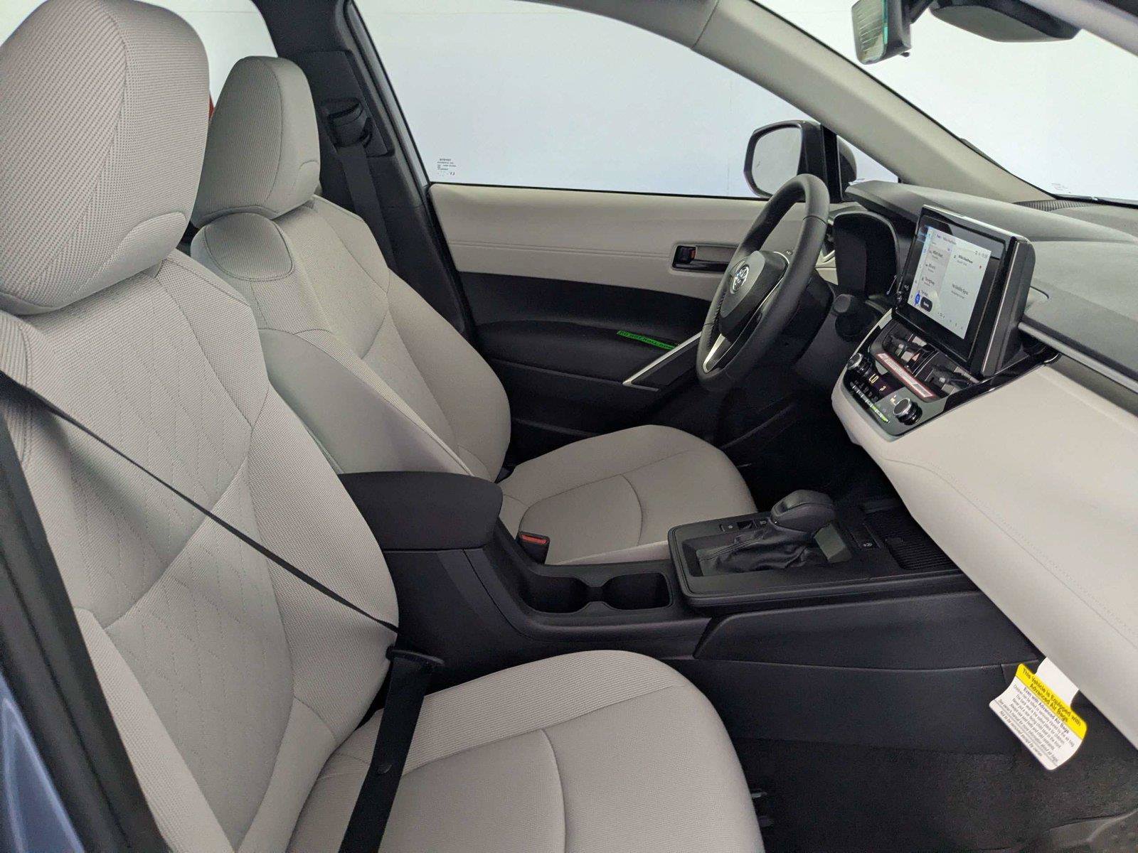 New 2026 Toyota Corolla Cross LE FWD image 18