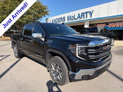 Used 2022 GMC Sierra 1500 SLT w/ SLT Convenience Package