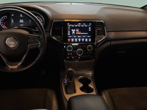 Used 2021 Jeep Grand Cherokee Laredo X RWD image 26