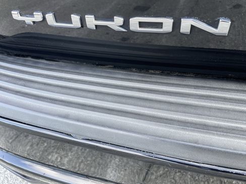 Used 2023 GMC Yukon XL SLE w/ Gmc Pro Safety Plus Package image 34