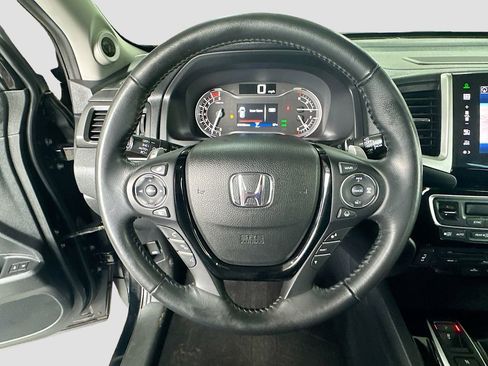 Used 2016 Honda Pilot Touring image 7