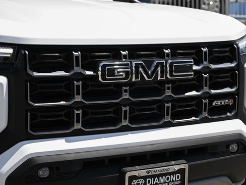 New 2026 GMC Canyon AT4 w/ Nightfall Edition AWD/4WD image 11