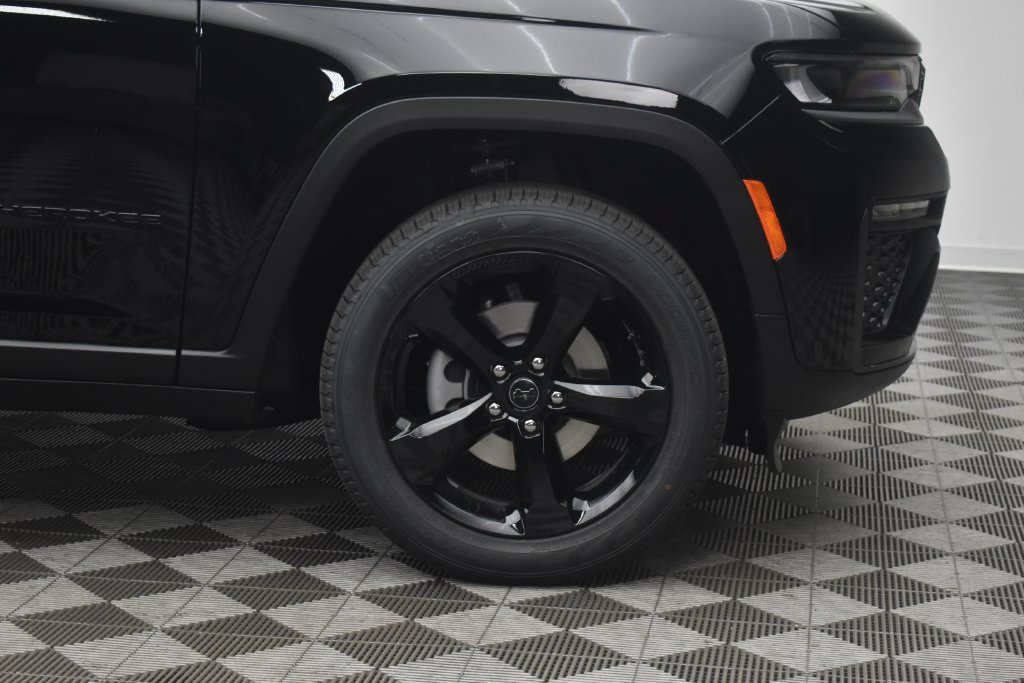 New 2027 Jeep Grand Cherokee Limited AWD/4WD image 6
