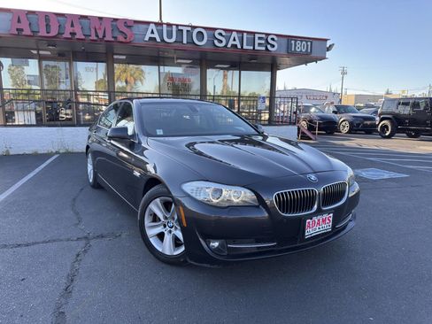 Used 2011 BMW 528i 528i 4dr Sedan image 1