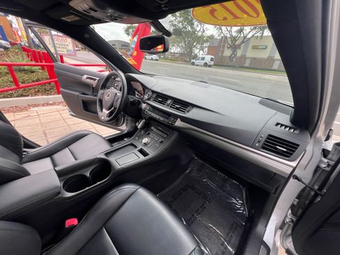 Used 2015 Lexus CT 200h w/ F Sport w/Nuluxe Interior FWD image 25