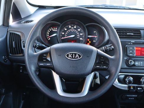 Used 2012 Kia Rio LX image 16