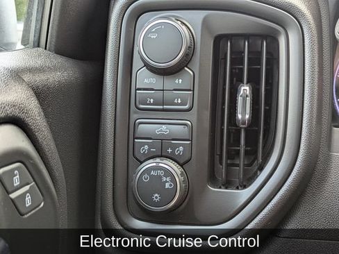 Used 2024 Chevrolet Silverado 1500 Custom Trail Boss w/ LPO, Dark Essentials Package AWD/4WD image 29