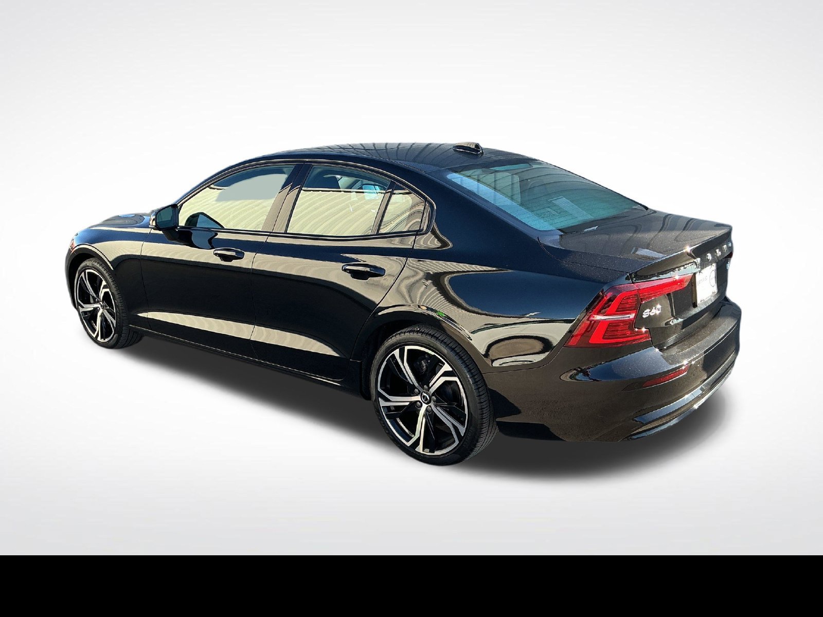 Certified 2024 Volvo S60 B5 Core w/ Climate Package AWD/4WD image 3