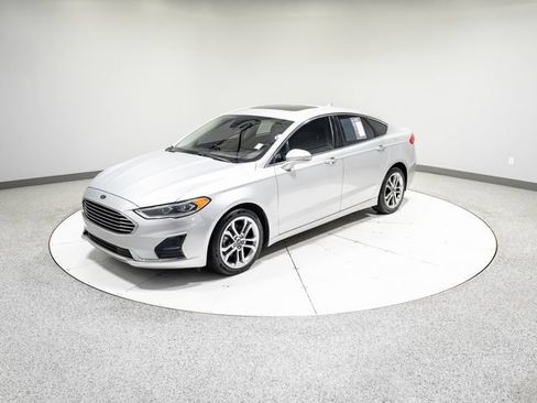 Used 2019 Ford Fusion SEL FWD image 31