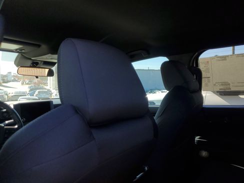 Used 2025 Toyota Tacoma SR image 11