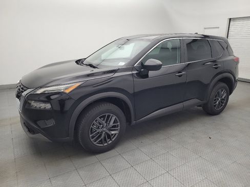 Used 2023 Nissan Rogue S FWD image 2