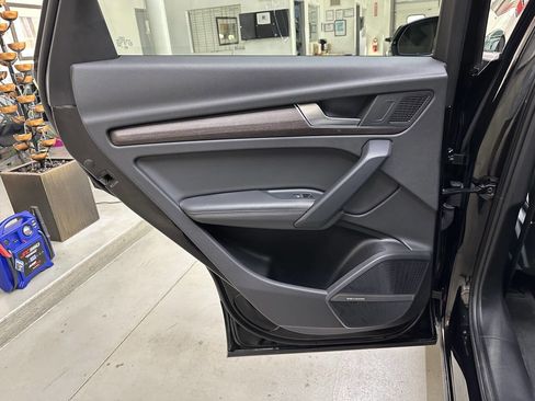 Used 2021 Audi Q5 2.0T Premium Plus w/ Premium Plus Package image 12