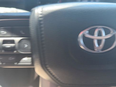 New 2026 Toyota 4Runner Limited AWD/4WD image 18