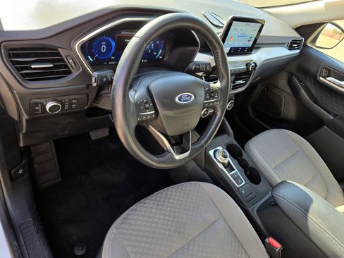 Used 2020 Ford Escape SE Sport image 12